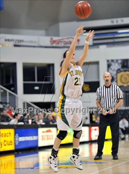 Thumbnail 3 in St. Joseph vs. Windward (CIF SS D4A Final) photogallery.
