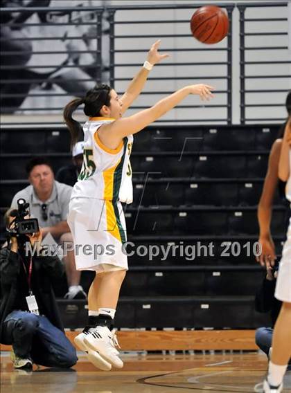 Thumbnail 2 in St. Joseph vs. Windward (CIF SS D4A Final) photogallery.