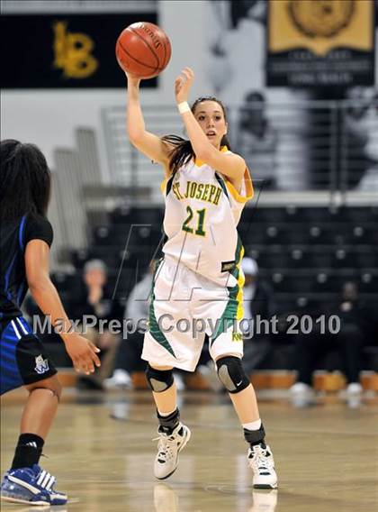 Thumbnail 1 in St. Joseph vs. Windward (CIF SS D4A Final) photogallery.