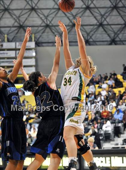 Thumbnail 2 in St. Joseph vs. Windward (CIF SS D4A Final) photogallery.