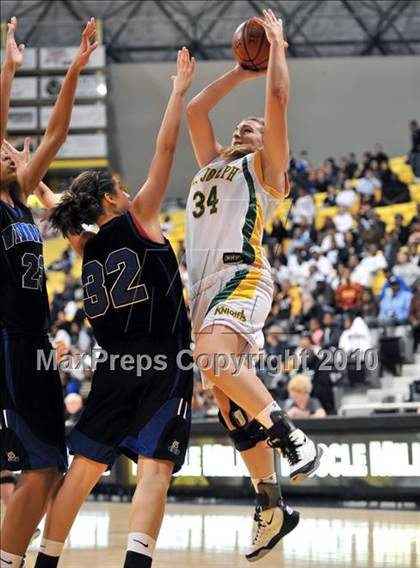 Thumbnail 1 in St. Joseph vs. Windward (CIF SS D4A Final) photogallery.