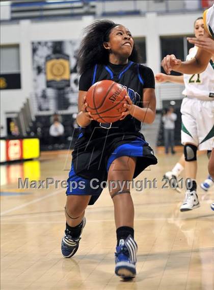 Thumbnail 1 in St. Joseph vs. Windward (CIF SS D4A Final) photogallery.