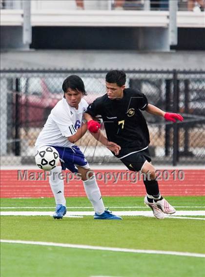 Thumbnail 3 in Angleton vs Galena Park (Angleton Wildcat Invitational) photogallery.
