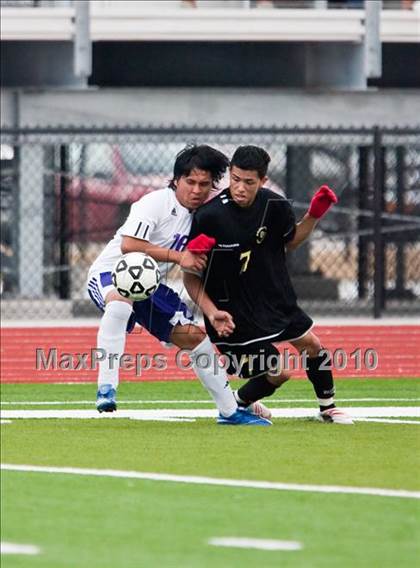 Thumbnail 2 in Angleton vs Galena Park (Angleton Wildcat Invitational) photogallery.