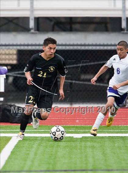 Thumbnail 2 in Angleton vs Galena Park (Angleton Wildcat Invitational) photogallery.