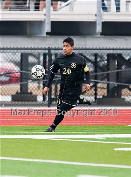Thumbnail 2 in Angleton vs Galena Park (Angleton Wildcat Invitational) photogallery.