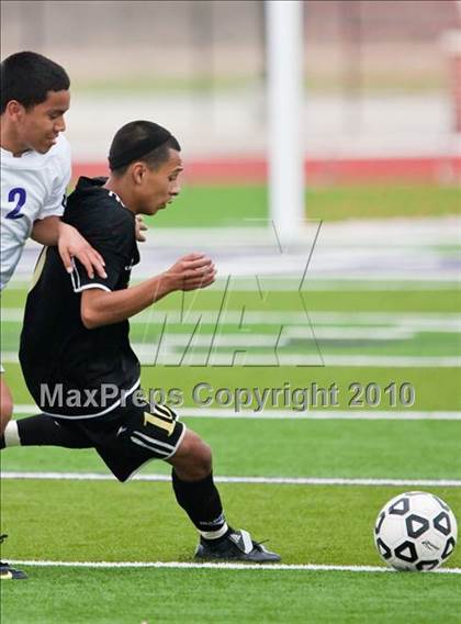 Thumbnail 3 in Angleton vs Galena Park (Angleton Wildcat Invitational) photogallery.