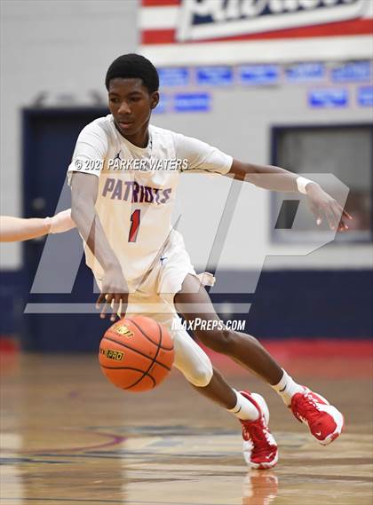 Thumbnail 3 in St. Martin's Episcopal @ John Curtis Christian (John Curtis Invitational) photogallery.