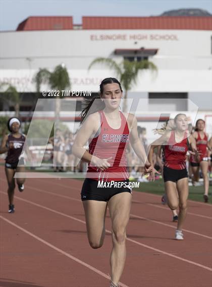 Thumbnail 2 in Paloma Valley vs Elsinore photogallery.