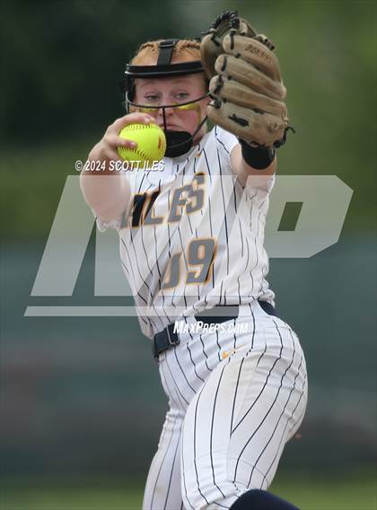 Thumbnail 1 in Olentangy Liberty vs Lancaster (OHSAA D1 District Final) photogallery.