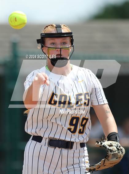 Thumbnail 2 in Olentangy Liberty vs Lancaster (OHSAA D1 District Final) photogallery.