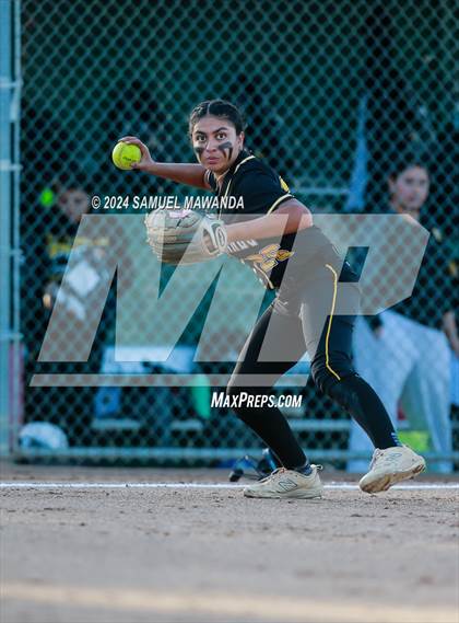 Thumbnail 2 in  San Fernando @ Harvard-Westlake photogallery.