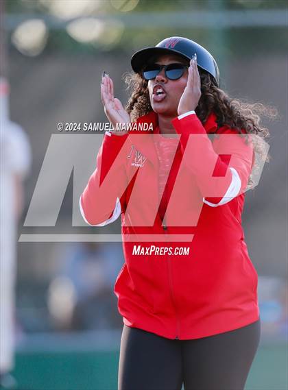 Thumbnail 2 in  San Fernando @ Harvard-Westlake photogallery.