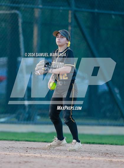 Thumbnail 3 in  San Fernando @ Harvard-Westlake photogallery.