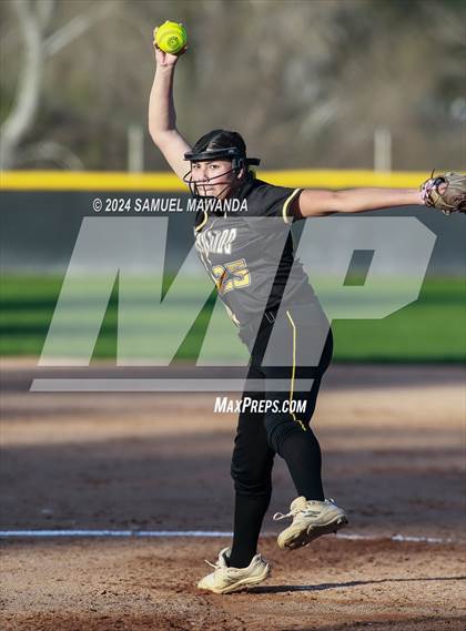 Thumbnail 3 in  San Fernando @ Harvard-Westlake photogallery.