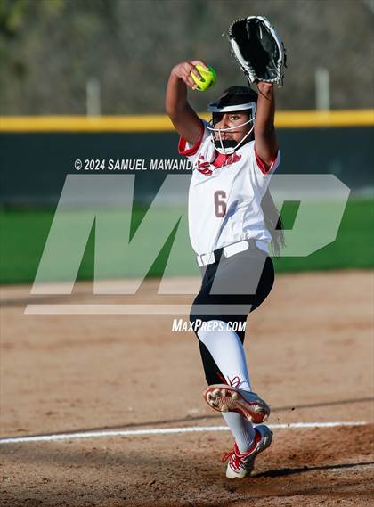 Thumbnail 1 in  San Fernando @ Harvard-Westlake photogallery.