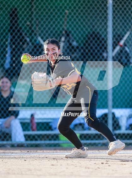 Thumbnail 3 in  San Fernando @ Harvard-Westlake photogallery.