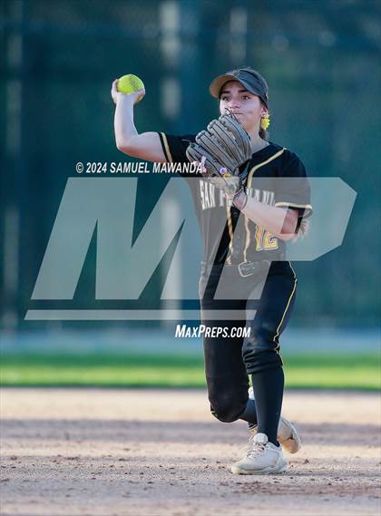 Thumbnail 3 in  San Fernando @ Harvard-Westlake photogallery.
