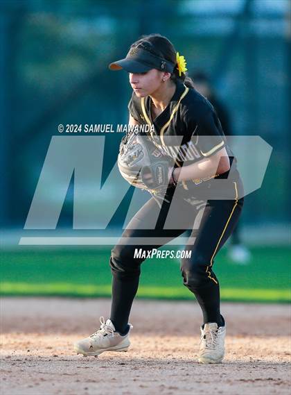Thumbnail 2 in  San Fernando @ Harvard-Westlake photogallery.