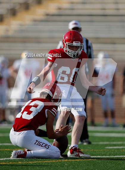 Thumbnail 2 in Whitwell vs Chattanooga Prep (BCBS Jamboree) photogallery.
