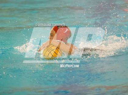 Thumbnail 1 in Laguna Beach vs Woodrow Wilson (Bill Barnett Holiday Cup) photogallery.
