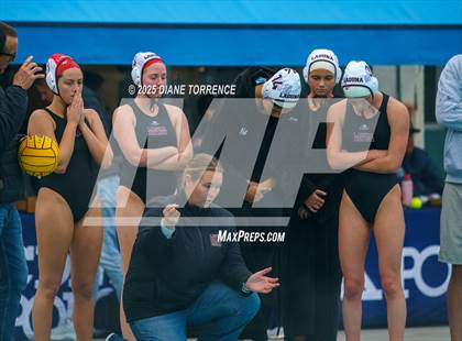 Thumbnail 1 in Laguna Beach vs Woodrow Wilson (Bill Barnett Holiday Cup) photogallery.