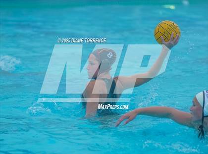 Thumbnail 3 in Laguna Beach vs Woodrow Wilson (Bill Barnett Holiday Cup) photogallery.