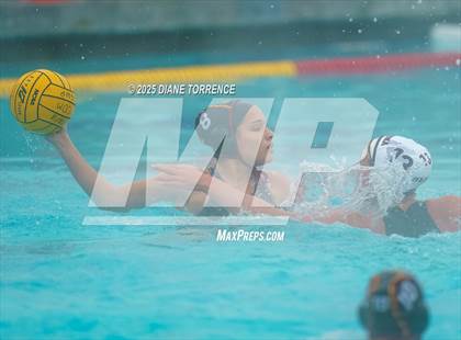 Thumbnail 3 in Laguna Beach vs Woodrow Wilson (Bill Barnett Holiday Cup) photogallery.