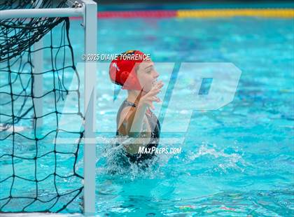 Thumbnail 2 in Laguna Beach vs Woodrow Wilson (Bill Barnett Holiday Cup) photogallery.