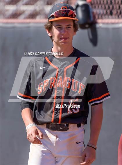 Thumbnail 2 in Sprague vs Shaker Heights (Coach Bob Invitational) photogallery.