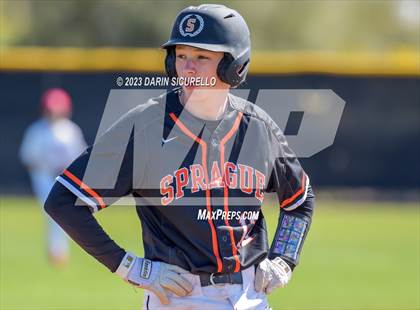 Thumbnail 2 in Sprague vs Shaker Heights (Coach Bob Invitational) photogallery.