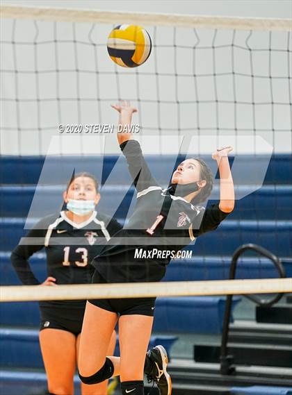 Thumbnail 2 in Chandler Prep @ Lincoln Prep photogallery.