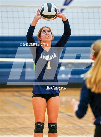 Thumbnail 2 in Chandler Prep @ Lincoln Prep photogallery.