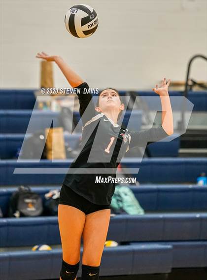 Thumbnail 2 in Chandler Prep @ Lincoln Prep photogallery.
