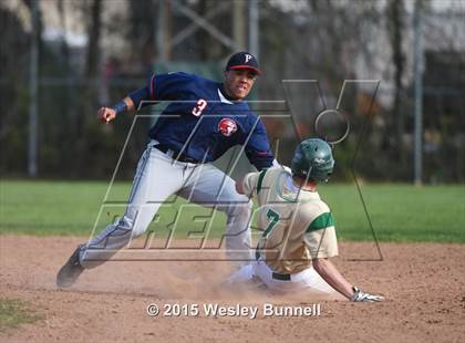 Thumbnail 2 in Foran @ Notre Dame photogallery.
