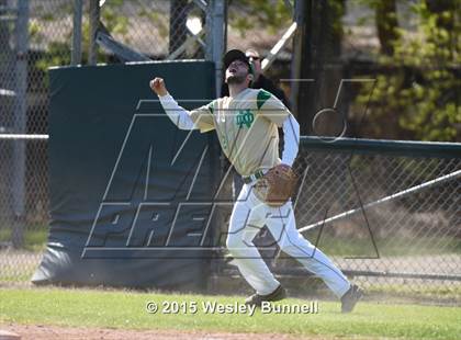 Thumbnail 2 in Foran @ Notre Dame photogallery.