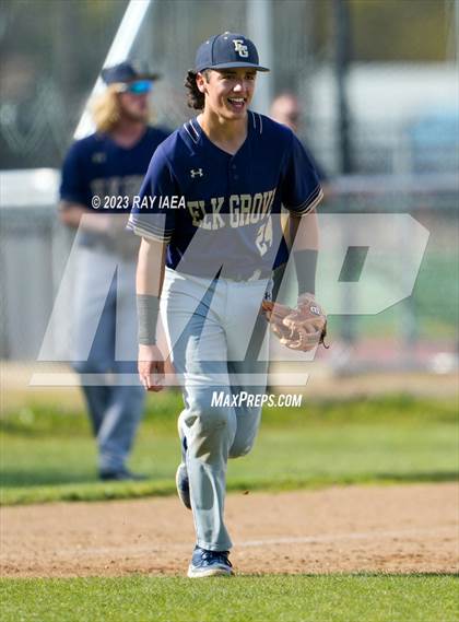 Thumbnail 2 in Elk Grove @ Sheldon photogallery.