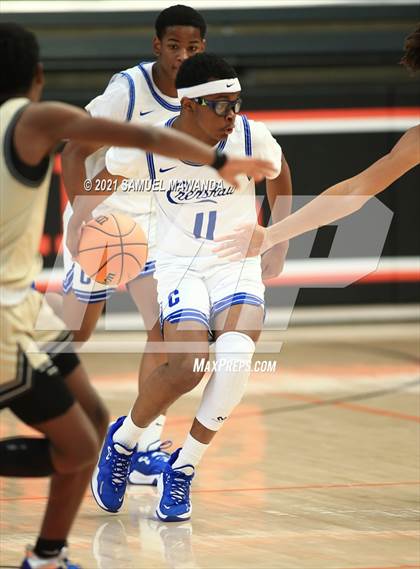 Thumbnail 3 in Birmingham vs Crenshaw (The Beverly Hills Basketball Tournament) photogallery.