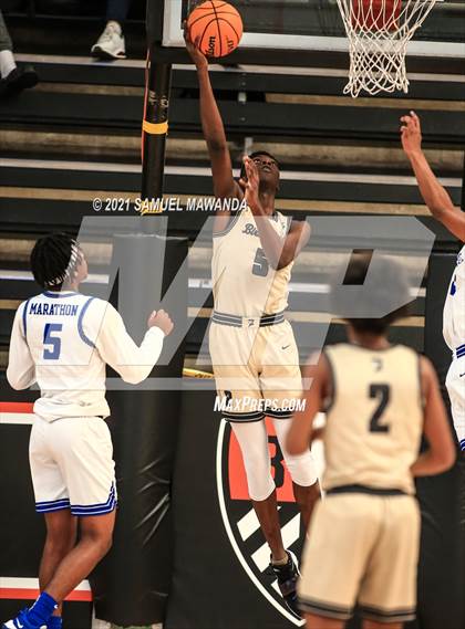 Thumbnail 3 in Birmingham vs Crenshaw (The Beverly Hills Basketball Tournament) photogallery.