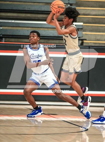 Thumbnail 1 in Birmingham vs Crenshaw (The Beverly Hills Basketball Tournament) photogallery.