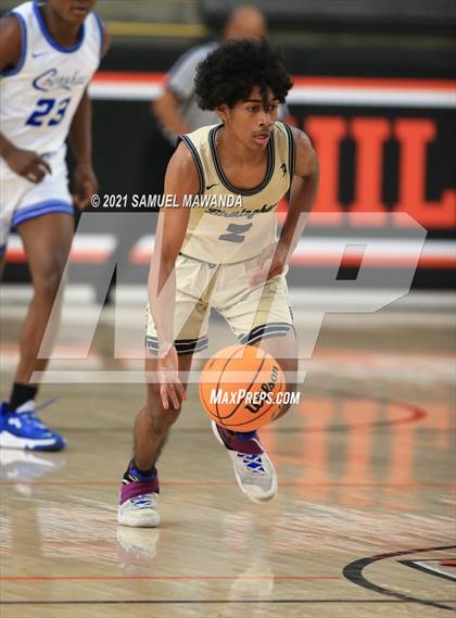 Thumbnail 1 in Birmingham vs Crenshaw (The Beverly Hills Basketball Tournament) photogallery.