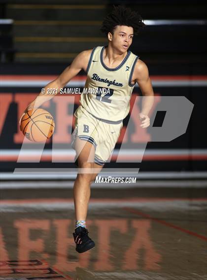 Thumbnail 1 in Birmingham vs Crenshaw (The Beverly Hills Basketball Tournament) photogallery.