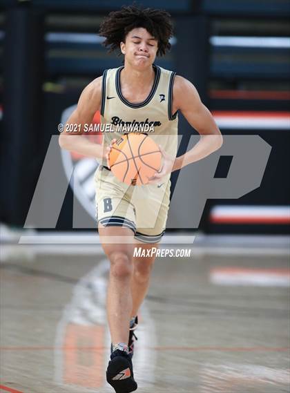 Thumbnail 2 in Birmingham vs Crenshaw (The Beverly Hills Basketball Tournament) photogallery.
