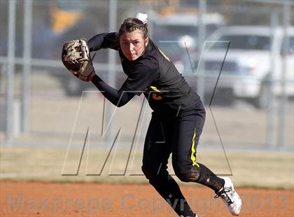 Thumbnail 3 in Crandall vs Hallsville (Forney-North Forney Invitational) photogallery.