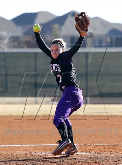 Thumbnail 3 in Crandall vs Hallsville (Forney-North Forney Invitational) photogallery.