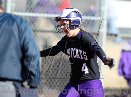 Thumbnail 2 in Crandall vs Hallsville (Forney-North Forney Invitational) photogallery.