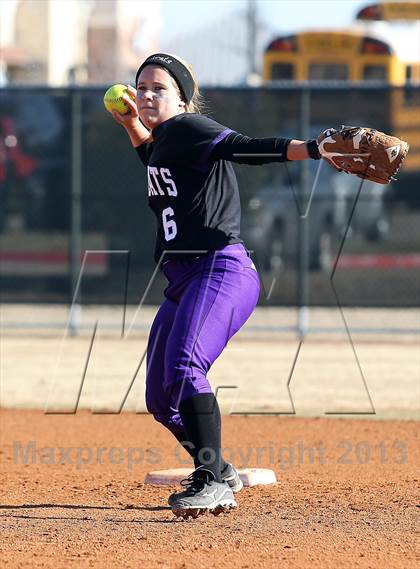 Thumbnail 1 in Crandall vs Hallsville (Forney-North Forney Invitational) photogallery.