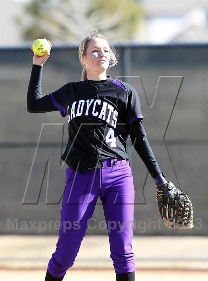 Thumbnail 2 in Crandall vs Hallsville (Forney-North Forney Invitational) photogallery.