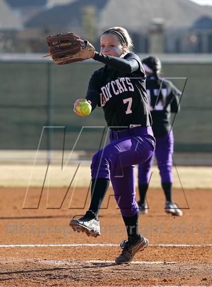 Thumbnail 1 in Crandall vs Hallsville (Forney-North Forney Invitational) photogallery.