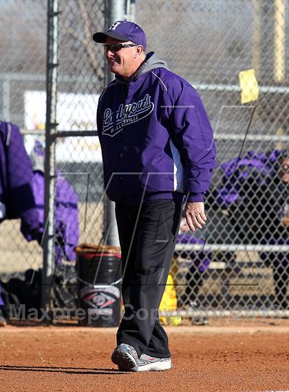 Thumbnail 3 in Crandall vs Hallsville (Forney-North Forney Invitational) photogallery.